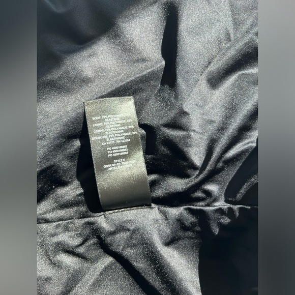 Babaton Contour V neck Bodysuit - Picture 6 of 7